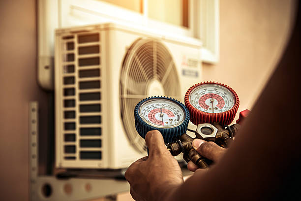 Professional Hvac technician working in Meridian, OK